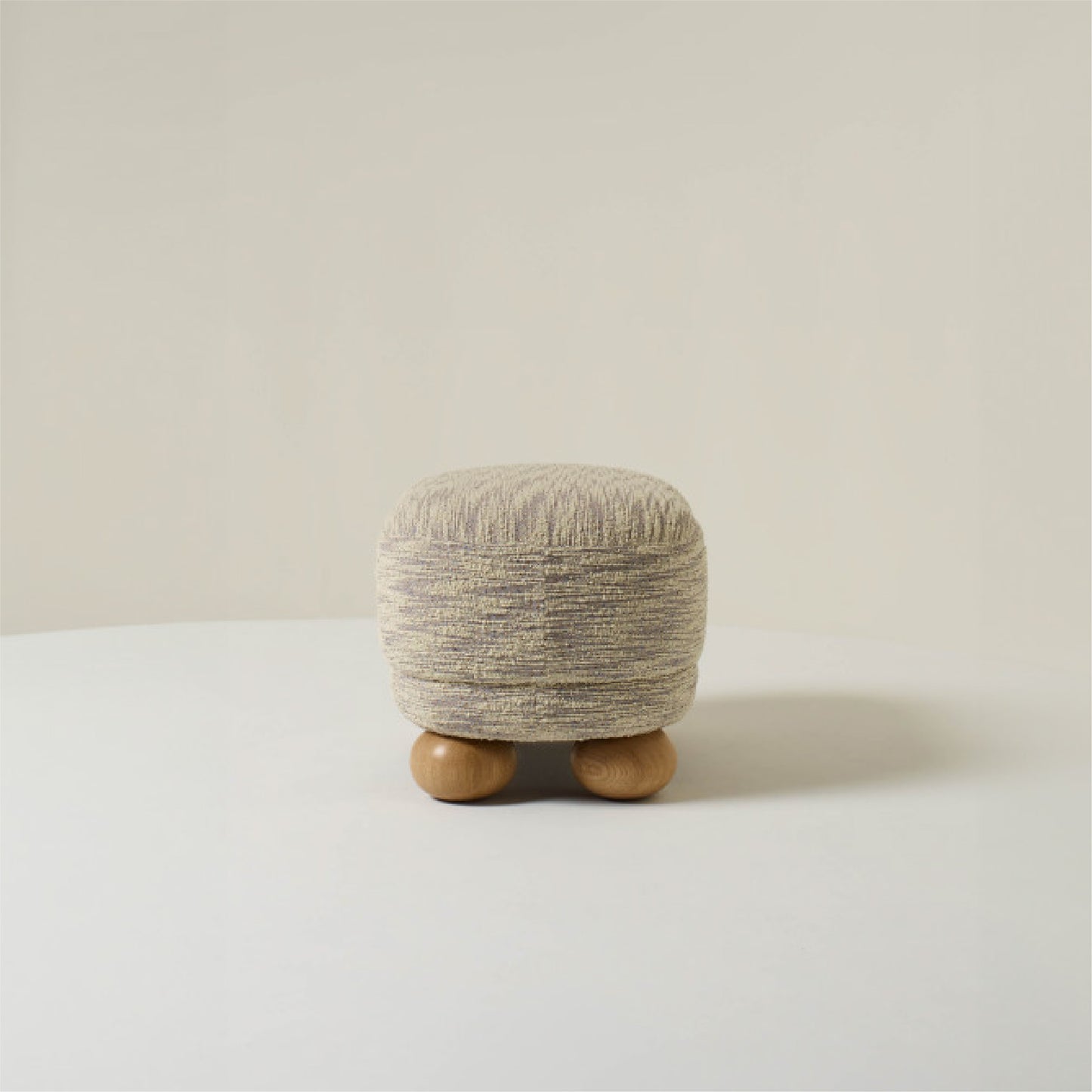 Bellatrix Elegant Ottoman